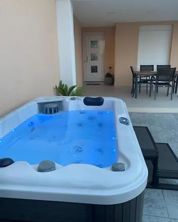 Merelia Luxury *