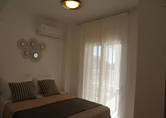 Merelia Luxury * Charaki