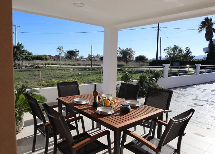 Vakantiehuis Merelia Luxury Charaki