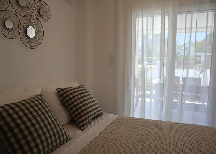 Merelia Luxury Charaki